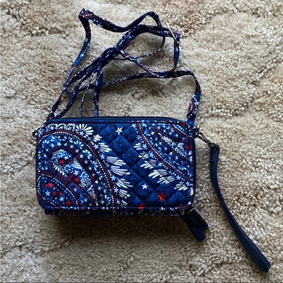 Vera Bradley RFID All in One Crossbody Bag NWOT - Picture 4 of 8